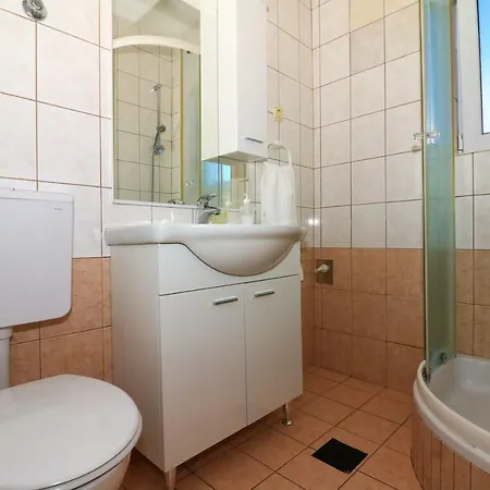 Apartment Sladana Jezera